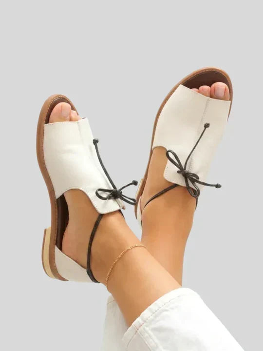Liliana | Sandalias Planas con Cordones