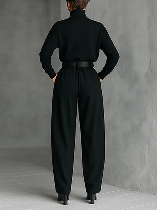 Olivia | Conjunto Negro de Cuello Alto con Cinturón