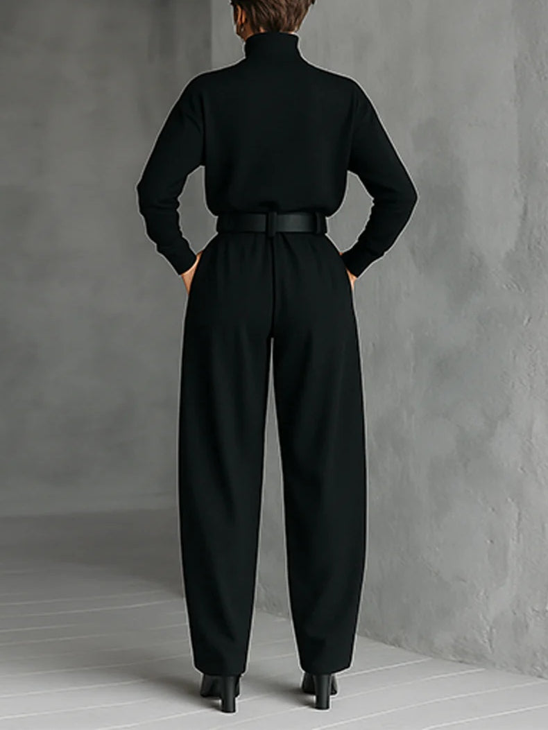 Olivia | Conjunto Negro de Cuello Alto con Cinturón