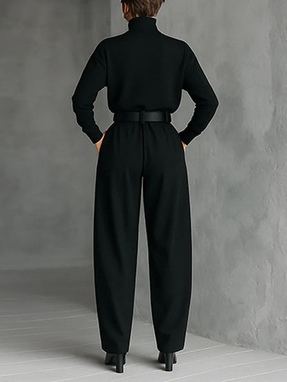 Olivia | Conjunto Negro de Cuello Alto con Cinturón